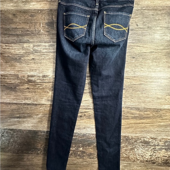 Abercrombie & Fitch Blue Skinny Jeans with Classic Dark Wash and studded front - Picture 2 of 6